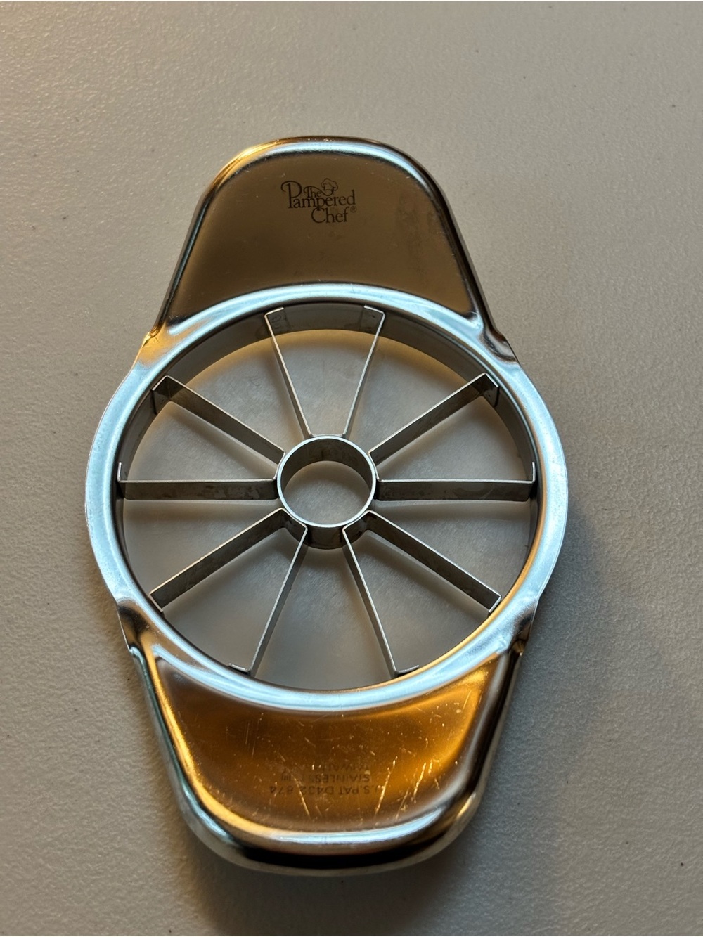 The Pampered Chef Apple Wedger